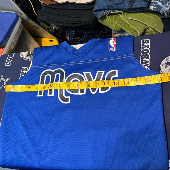 Dallas Maverick’s Basketball Jersey kids medium - Picture 5 of 7